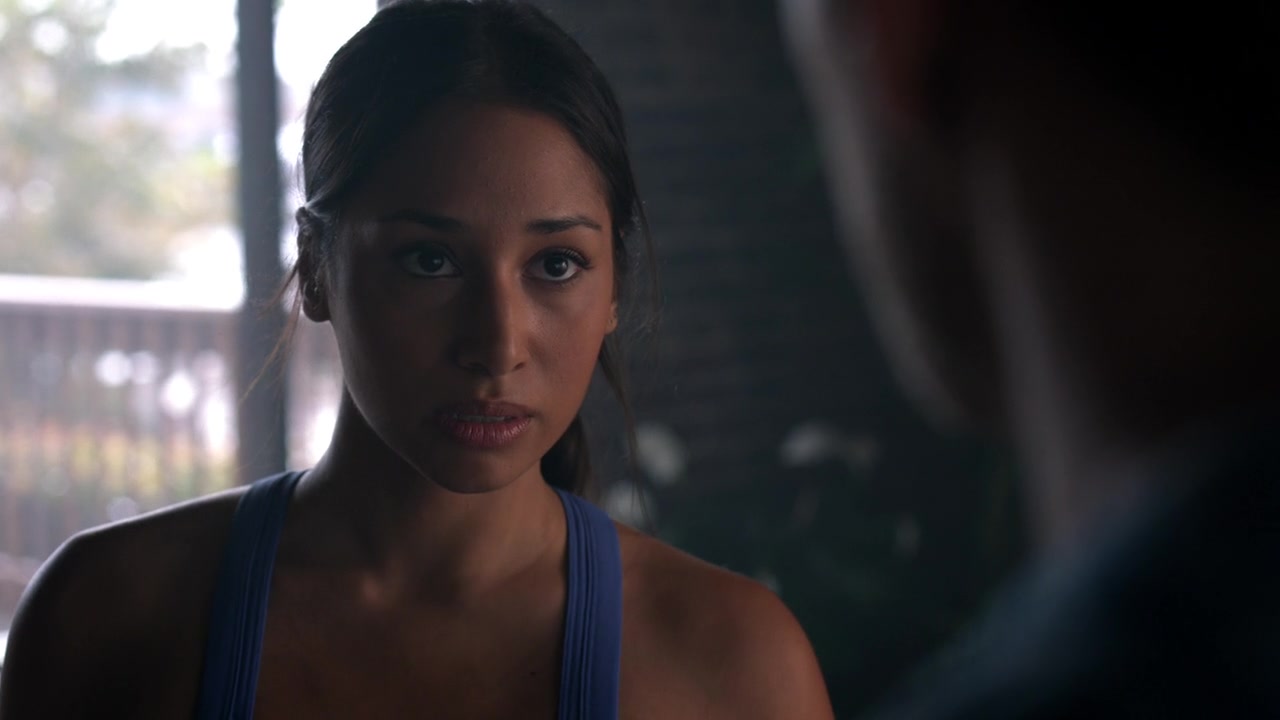 secretslies1x09_131.jpg